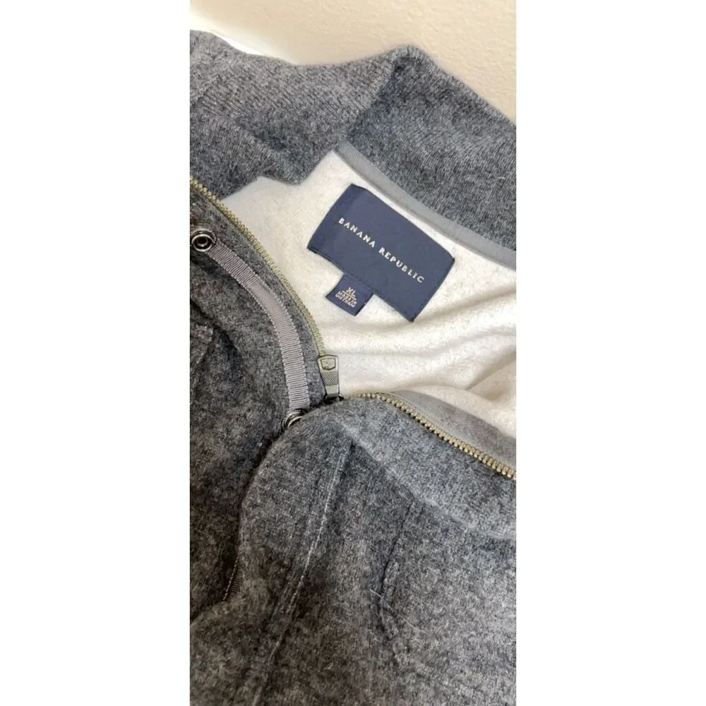 Banana Republic wool blend bomber jacket. Size XL.